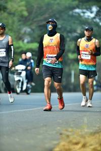 BIB: 3619
                            <button type="button" onclick="openModal(10127935)" class="btn btn-primary btn-sm float-right btn-popup" data-toggle="modal" data-target=".modal-high-quality">
                        <i class="fas fa-shopping-cart"></i> Add to Cart
                    </button>
                                            <button type="button" onclick="isThisMe(10127935, true)" class="btn btn-success btn-sm float-right btn-popup btn-isme hidden" data-toggle="tooltip" data-placement="bottom" title="นี่คือรูปของคุณใช่ไหม คลิกที่นี่เพื่อเอาเข้าอัลบั้ม">
                        <i class="fas fa-plus"></i> Add to album
                    </button>
                    <button type="button" onclick="isThisMe(10127935, false)" class="btn btn-warning btn-sm float-right btn-popup btn-isnotme hidden">
                        <i class="fas fa-ban"></i> Remove from album
                    </button>